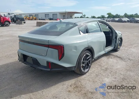 2025 Kia K4 Gt-Line z USA, uszkodzony, nr VIN 3KPFW4DE4SE075882